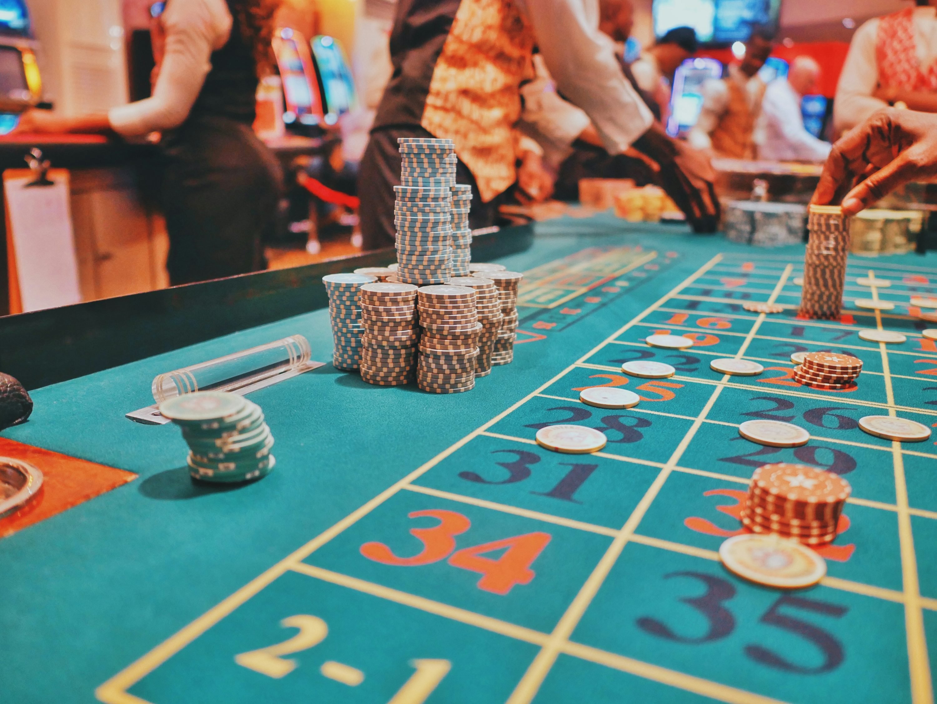 ac77 တိုက်ရိုက်ကာစီနို professional dealers များနှင့် HD streaming Baccarat Roulette Blackjack